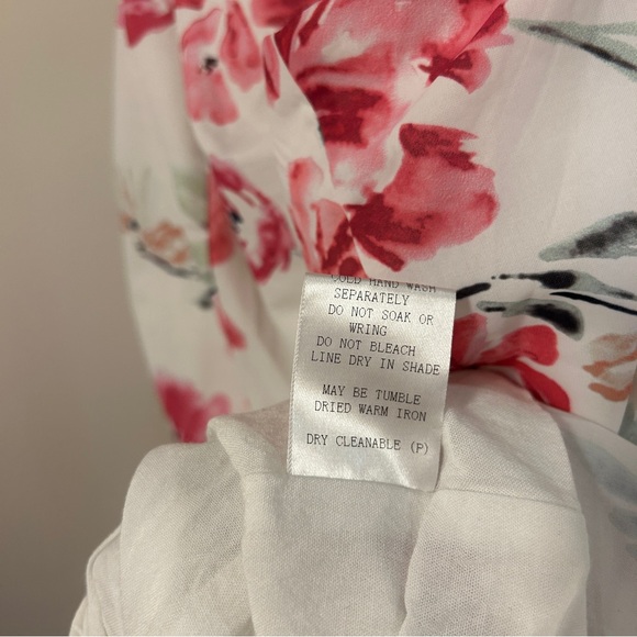 Soft and feminine floral elegant, dainty romper from Ally Fashion size large/14 - Picture 9 of 10